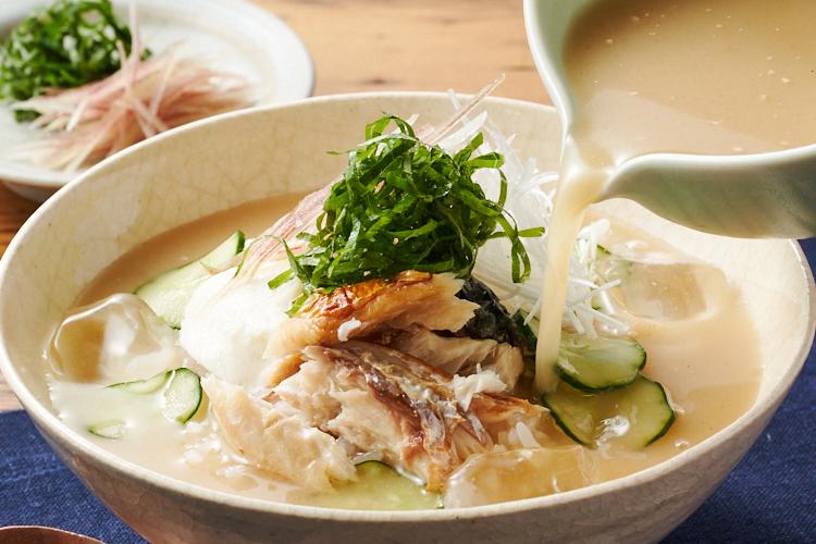 ジュージーポーク＆野菜 50g×12袋 4箱 バラ売り可 パワーチャージごはん（5/28～6/4 10:00)｜Oisix（おいしっくす）