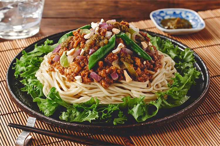 Kit2人前／[PlantOisix]ジャージャー麺|有機野菜 通販 Oisix(おいしっくす)