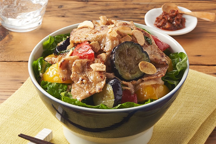 スタミナ丼 Kit]西シェフ監修！5種野菜の味噌スタミナ丼|有機野菜 通販 Oisix
