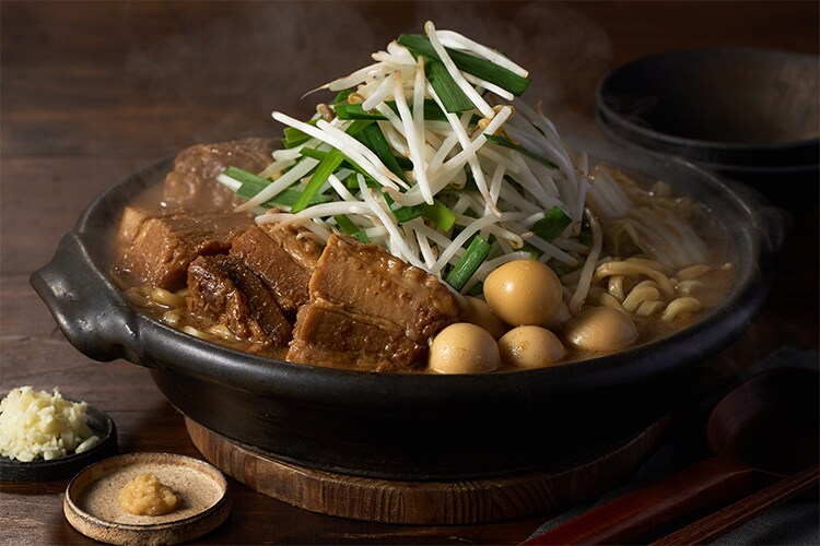 Kit]濃厚トロ肉入り！豚骨醤油ラーメン鍋|有機野菜 通販 Oisix
