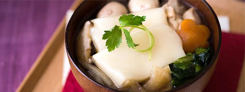 お雑煮の由来と意味 ｜ おせちの通販ならOisix（おいしっくす）