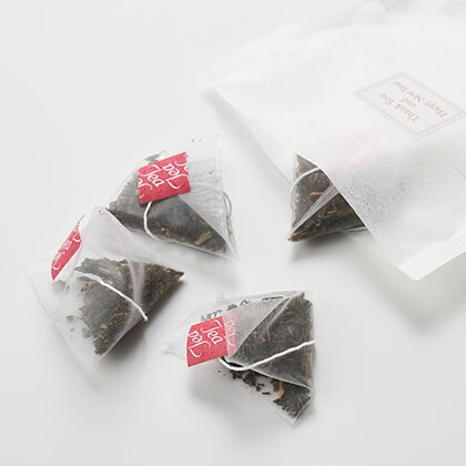 Oisixオリジナル ベルガモットと白ぶどう香る凍頂烏龍茶(別添)