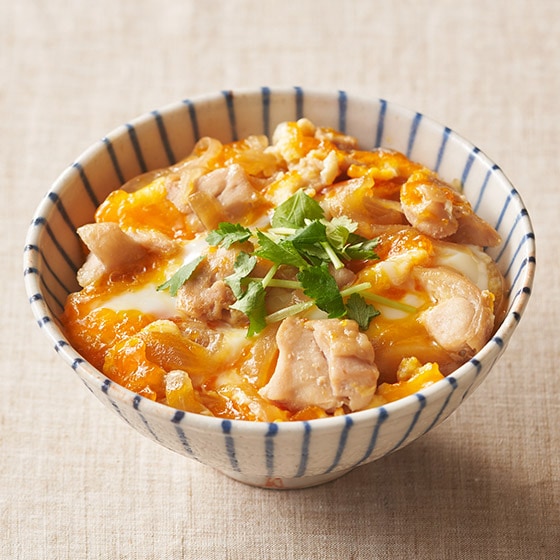 国産鶏の旨味をぎゅっ!親子丼セット