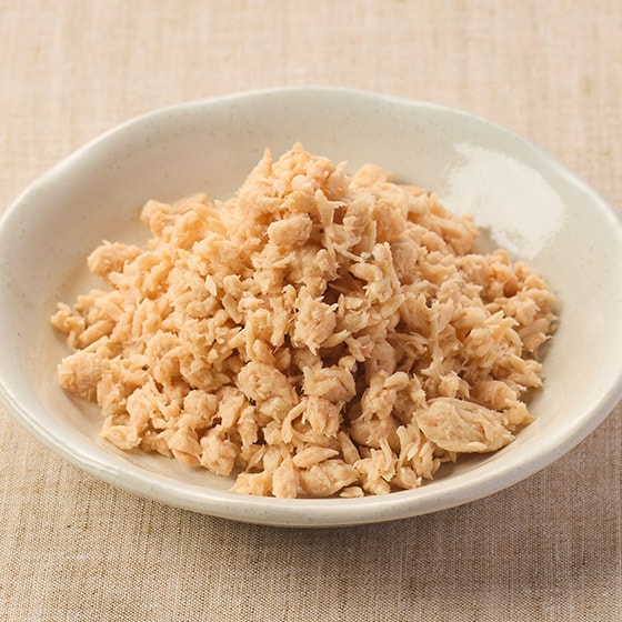 しっとり鮭ほぐし（甘塩） 50g|有機野菜 通販 Oisix(おいしっくす)