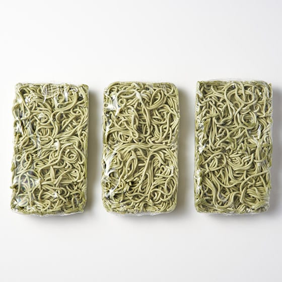 流水解凍でカンタン！茶そば（200g×3食入り）|有機野菜 通販 Oisix