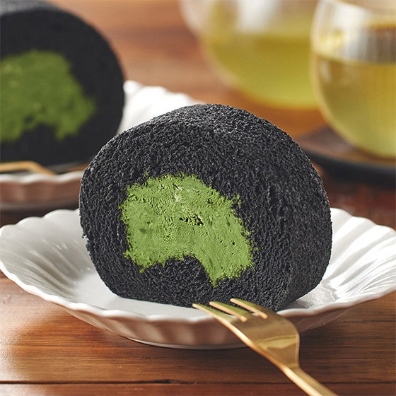 Oisix限定 一番摘み抹茶の抹茶ロールケーキ