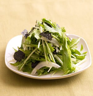 焼き海苔と水菜のパリパリわさびサラダ