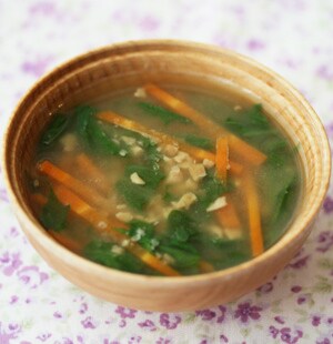 水菜と納豆のみそ汁